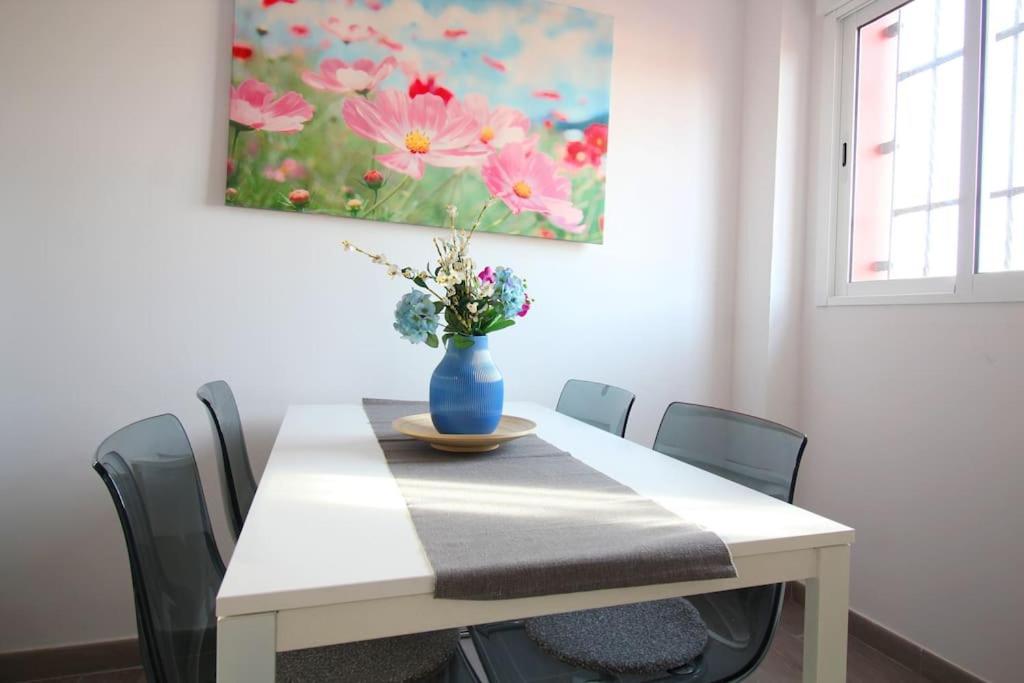 Suite Puerta Osario Con Terraza Sevilla Eksteriør bilde