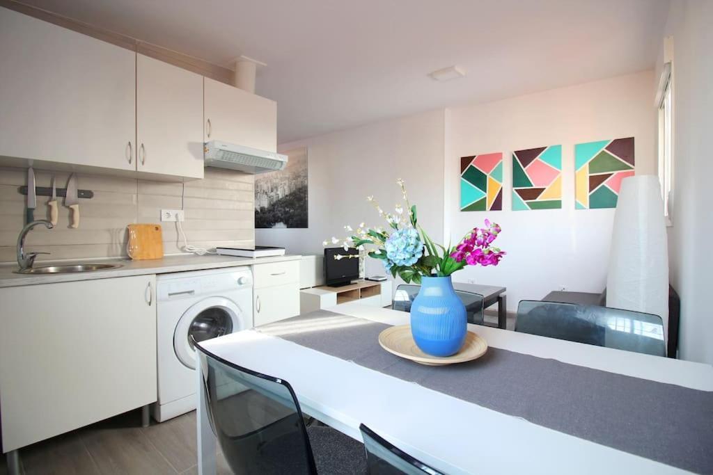 Suite Puerta Osario Con Terraza Sevilla Eksteriør bilde