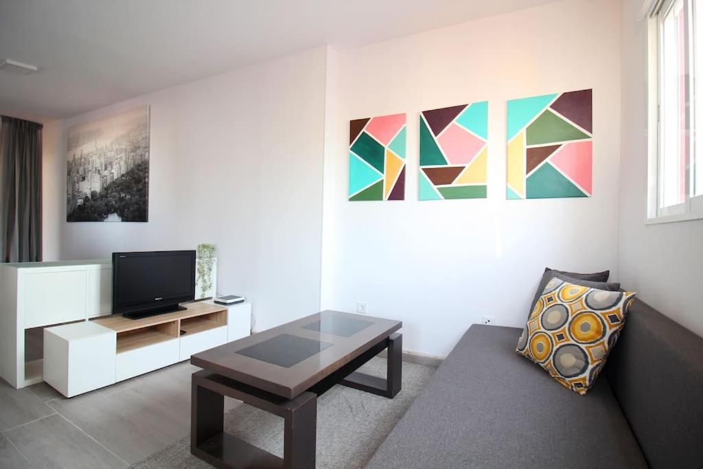 Suite Puerta Osario Con Terraza Sevilla Eksteriør bilde