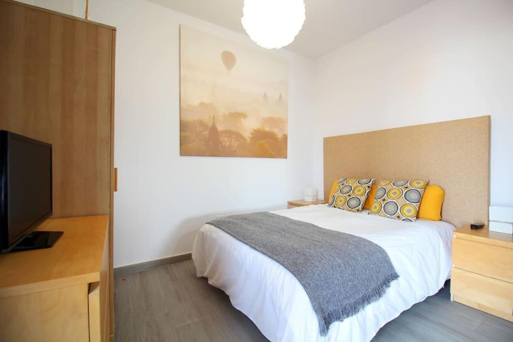 Suite Puerta Osario Con Terraza Sevilla Eksteriør bilde